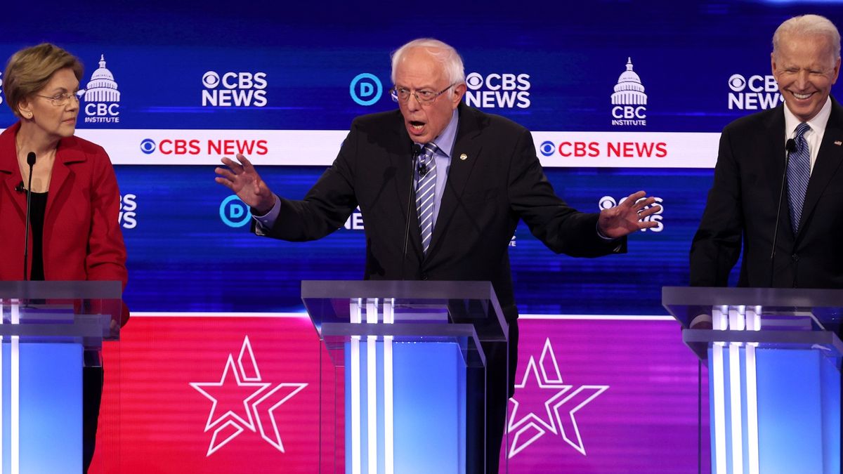 Po Bloombergovi demokraté v další debatě útočili na Sanderse